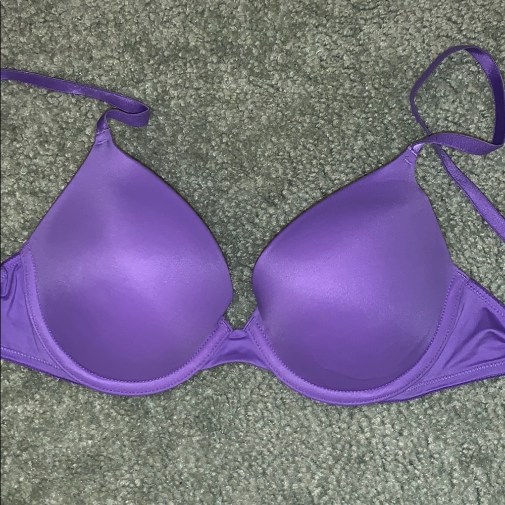 VICTORIAS SECRET PURPLE PUSH UP💜